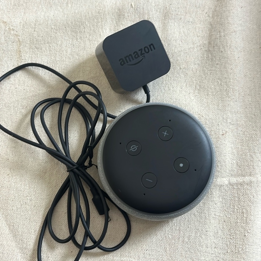 Amazon Alexa Echo Dot D9N29T W/ Power Adapter Tested Working